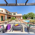 Tia Holiday home *